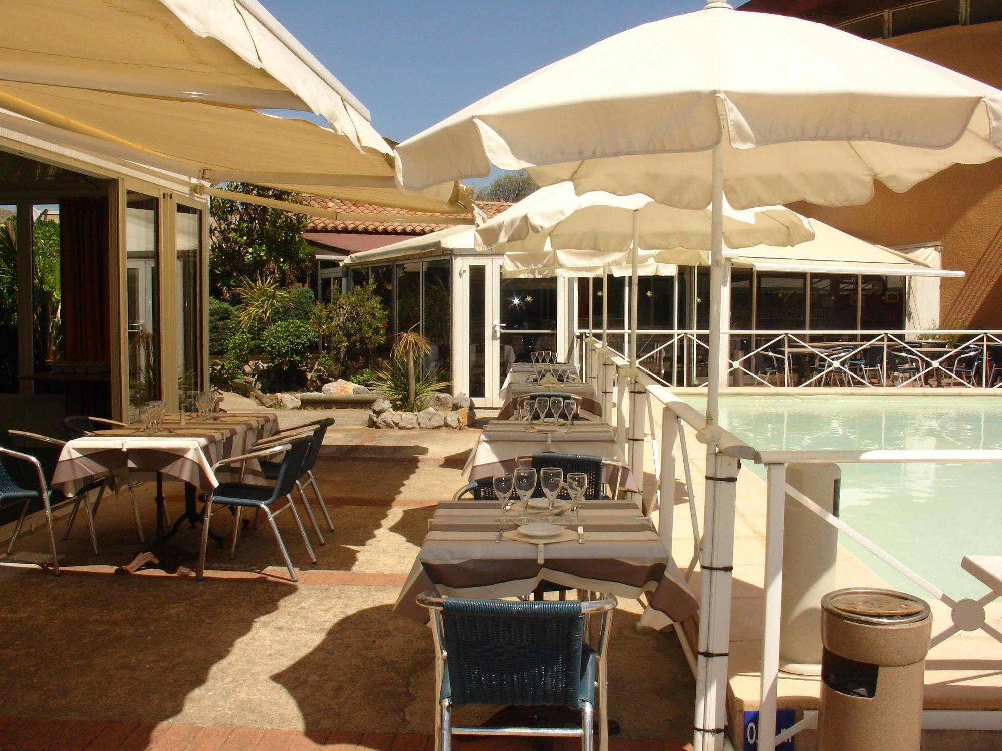 Hotel Le Phoebus Garden & Spa جرْويسا المطعم الصورة